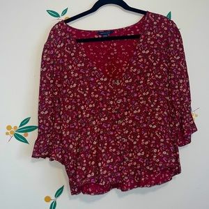 American Eagle 3/4 sleeve floral blouse